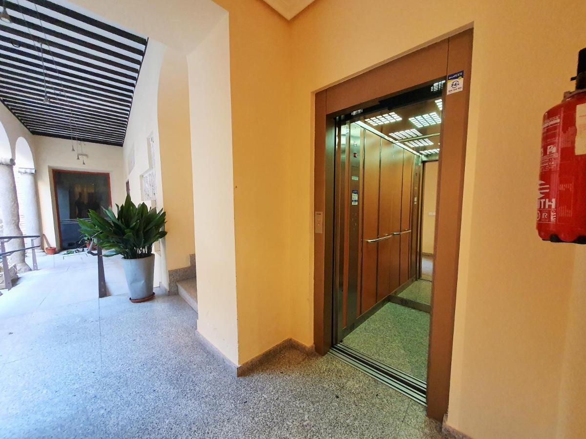 Ferienwohnung Apartamento Taller Del Moro Toledo Exterior foto